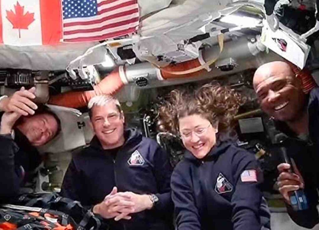 पृथ्वी से सबसे दूर जाने वाले एस्ट्रोनॉट Artemis-II